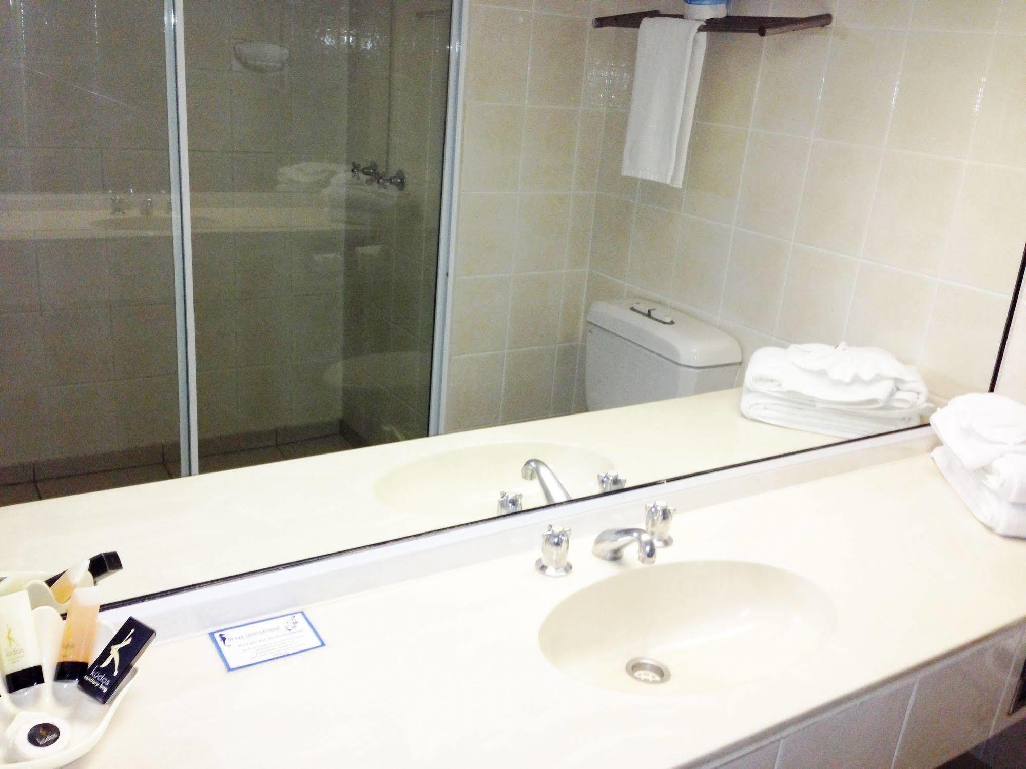 Ocean International Hotel Mackay Luaran gambar